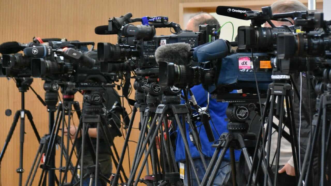 PK Pressekonferenz Kameras