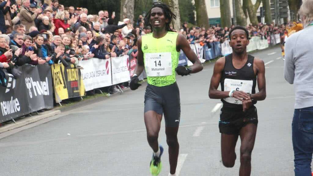 Mohamend Abdilaahi läuft in Barcelona eine Klassezeit über 5 Kilometer
