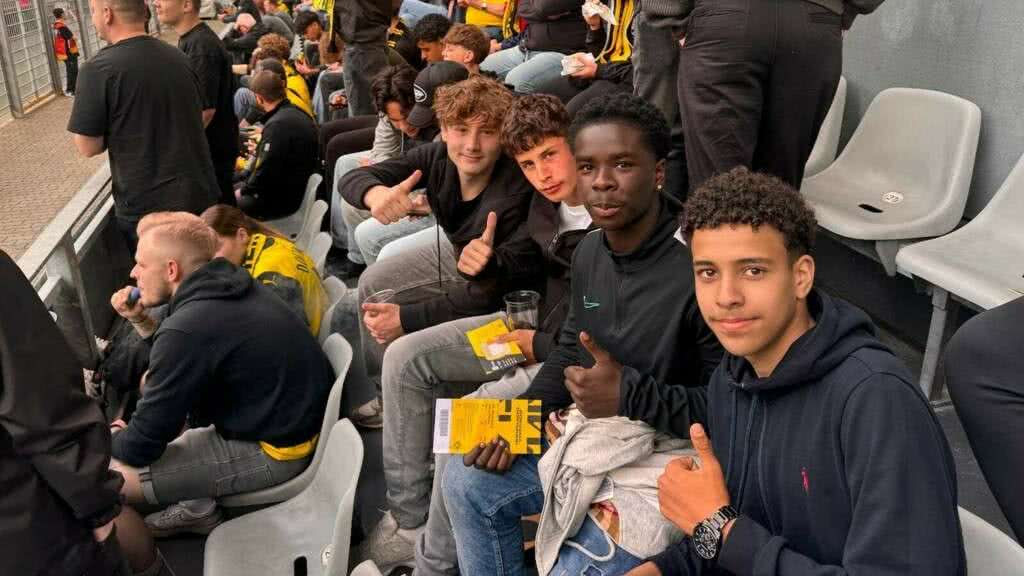 Ein besonderer Abschluss – BVB unterstützt Spielführerschulungen