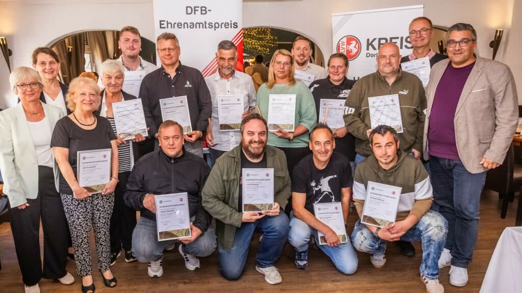 Ehrenamtspreis 2025 I Ausschreibung Fußballhelden – Eure Chance auf Anerkennung! Jetzt Bewerben!