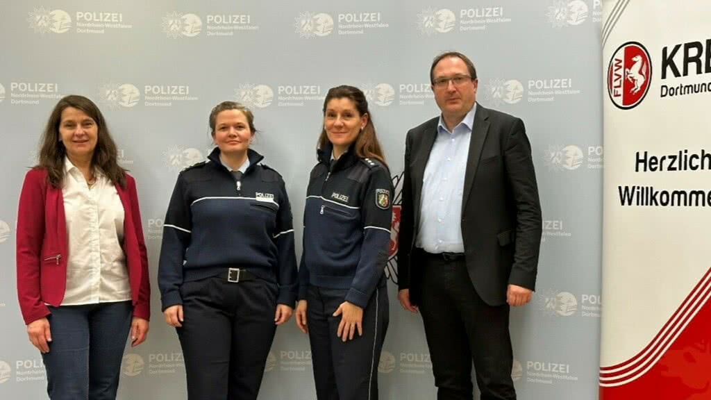 Doppelpass f&uuml;r sichere Spiele im Amateurfu&szlig;ball