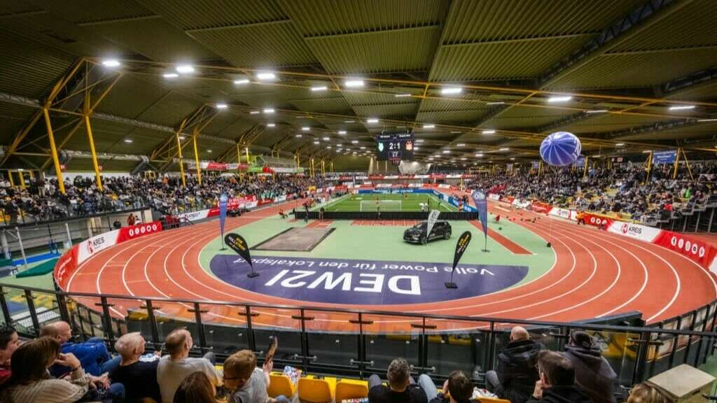 Hallenfu&szlig;ball-Stadtmeisterschaft mit ungewohntem Zeitplan!