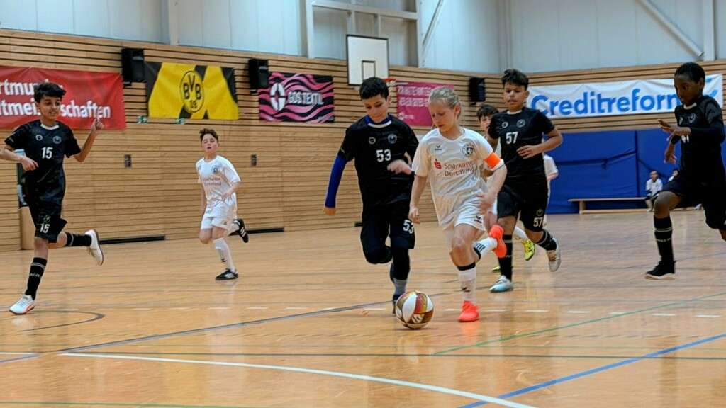 Endrunde der Jugend Hallenfu&szlig;ball Stadtmeisterschaft mit vielen bekannten Namen